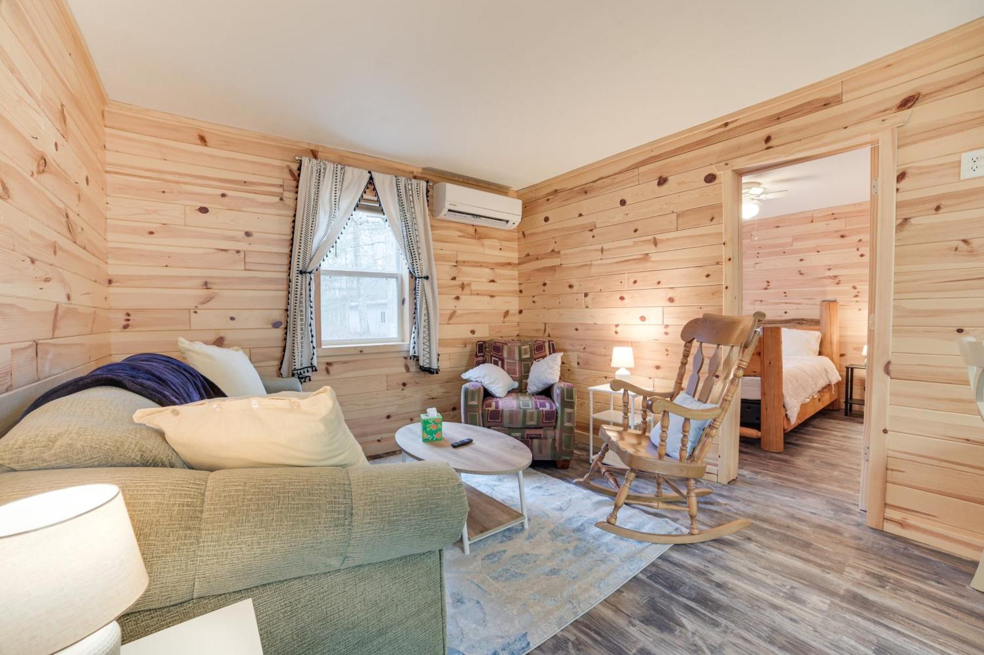Scenic Evans Hideaway Steps To Lake Huron! Oscoda Eksteriør bilde